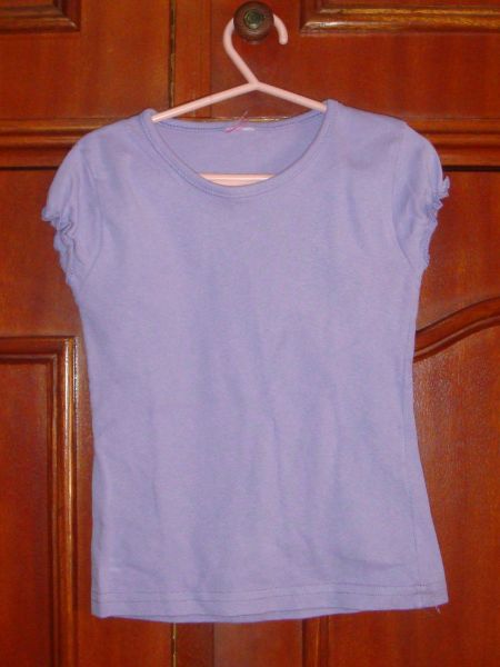 Blusinha Lilas Manga curta tamanho 4